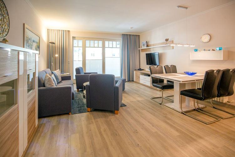 Modernisiertes Komfort Plus Apartment - elegant am Park, nahe dem Meer