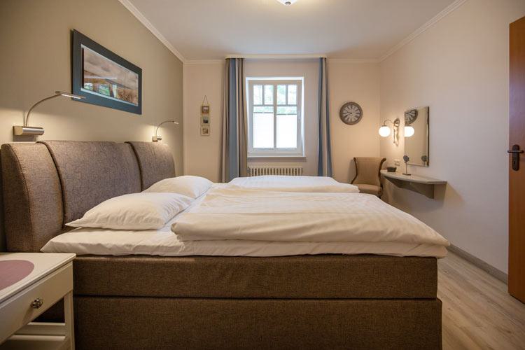 Modernisiertes Komfort Plus Apartment - elegant am Park, nahe dem Meer